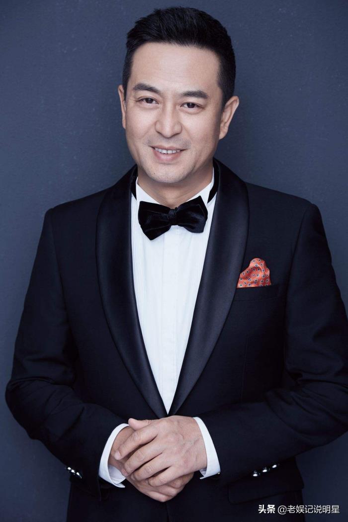 张嘉译妻子，张嘉译与妻子王海燕有过纠结和战争
