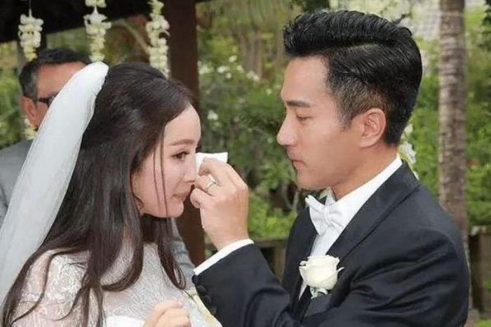 刘恺威杨幂复婚是真的吗，杨幂刘恺威复婚了